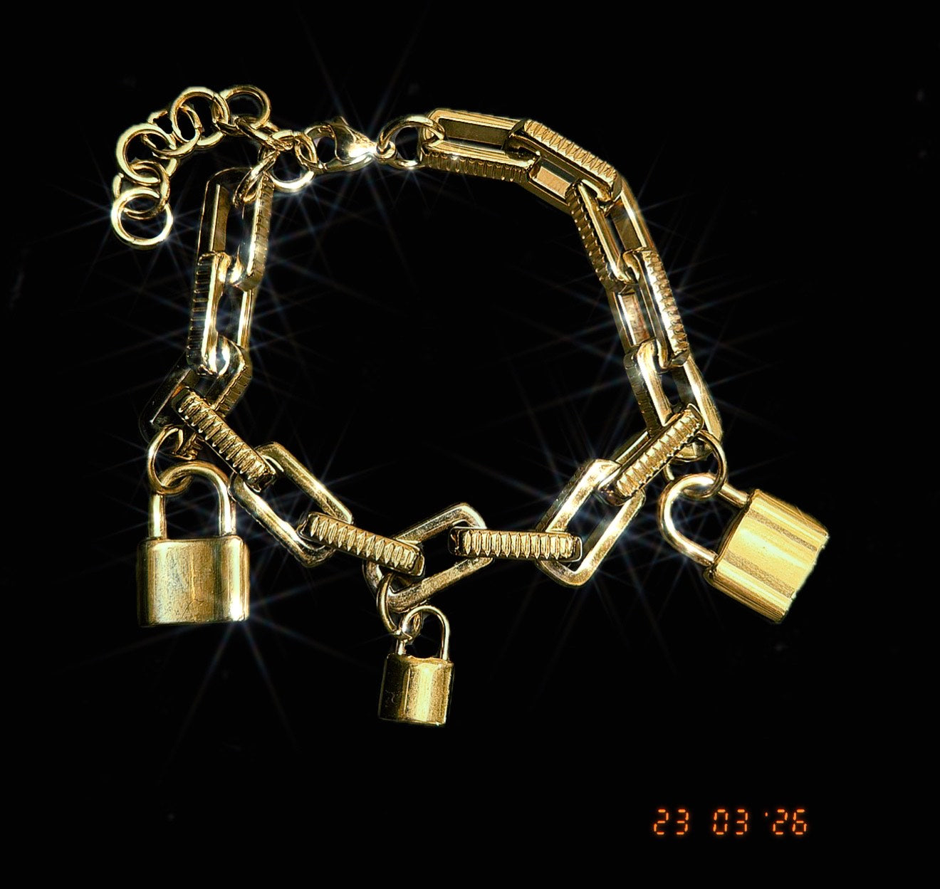 Gold Chunky Lock Bracelet