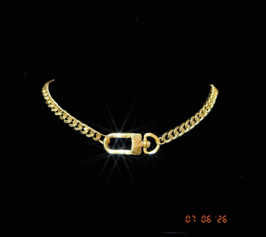 Chunky Clasp Choker