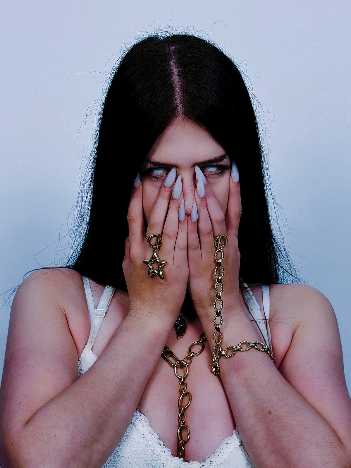 Gold Chunky Hand Chain size 7