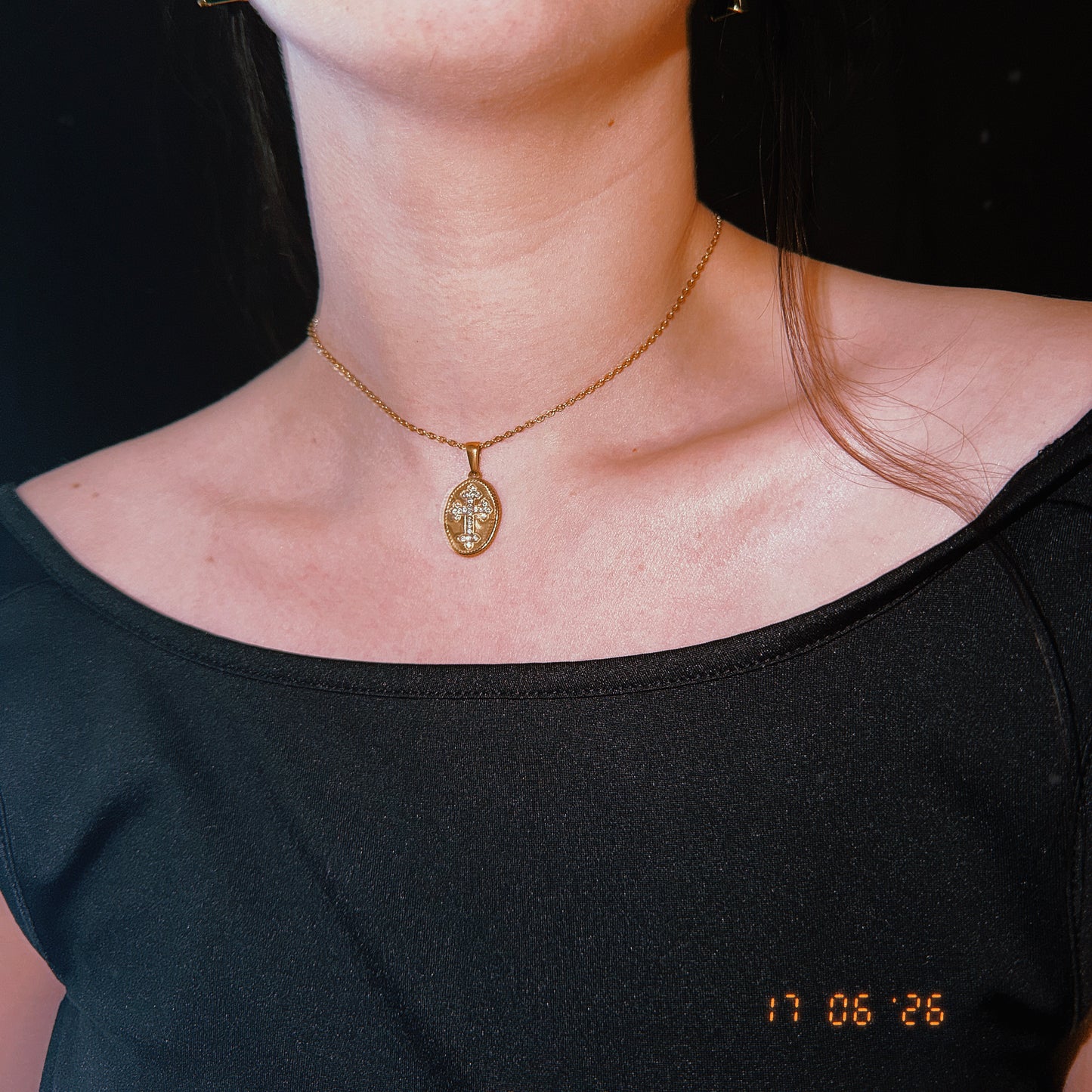 Crosses Backlace